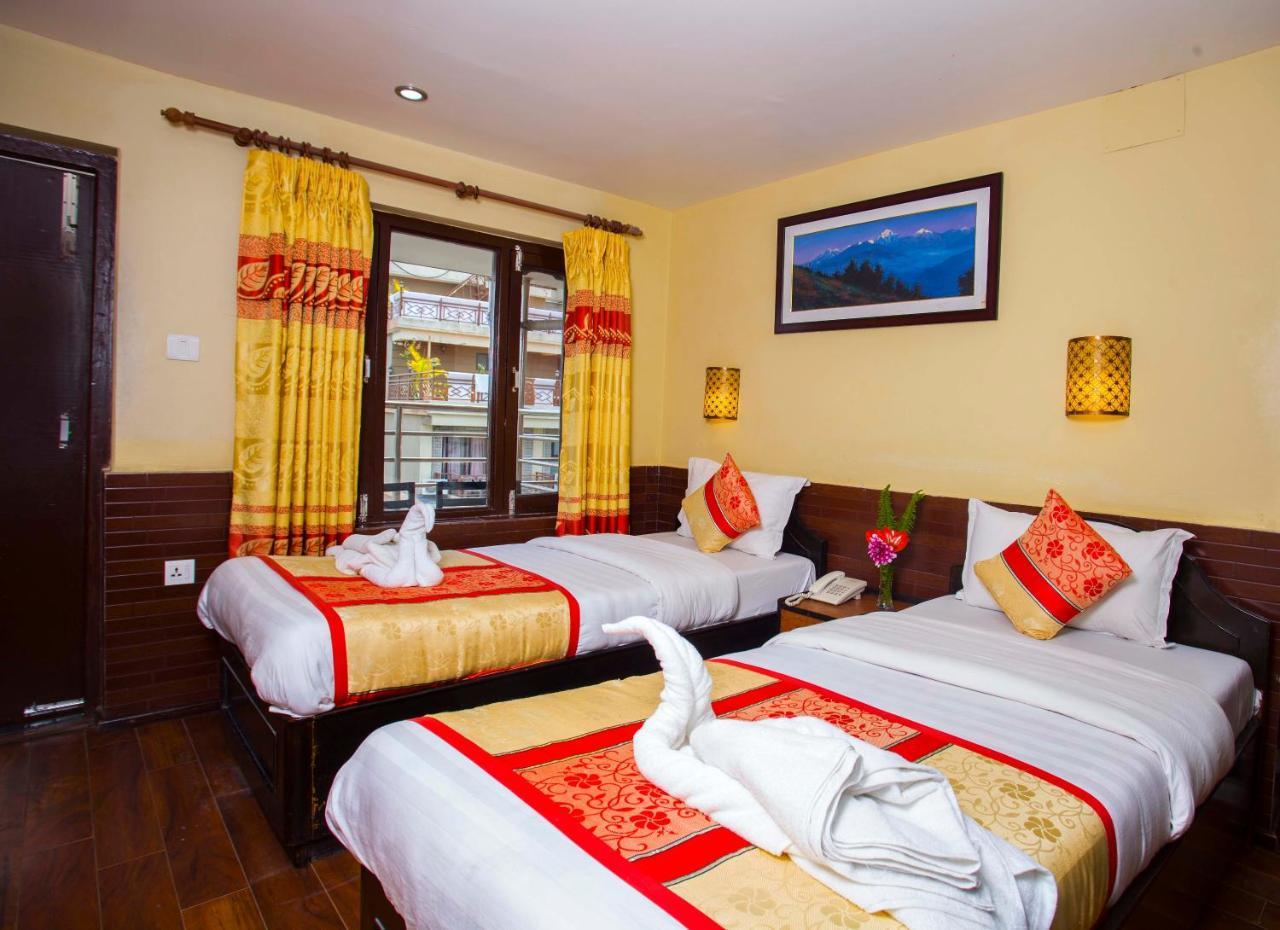 Hotel Trip Покхара Экстерьер фото