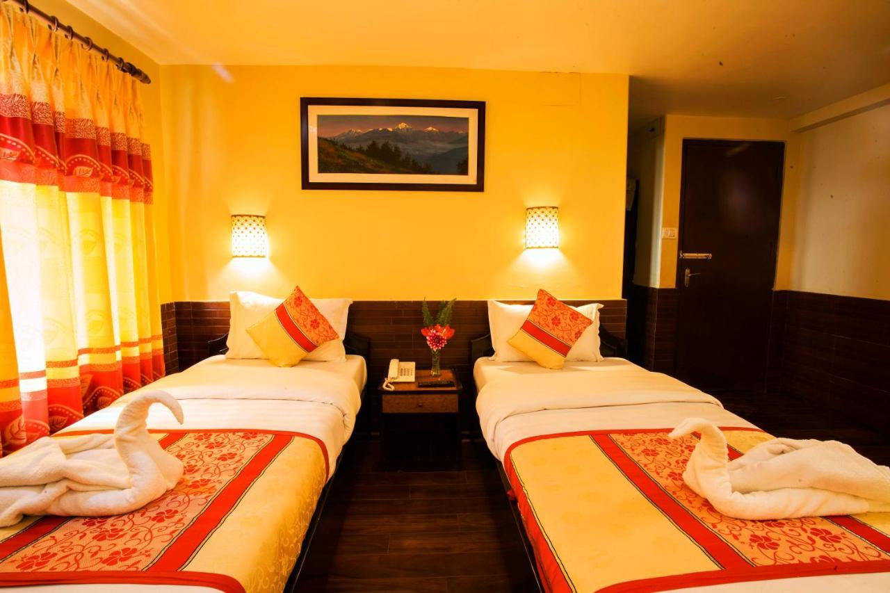 Hotel Trip Покхара Экстерьер фото