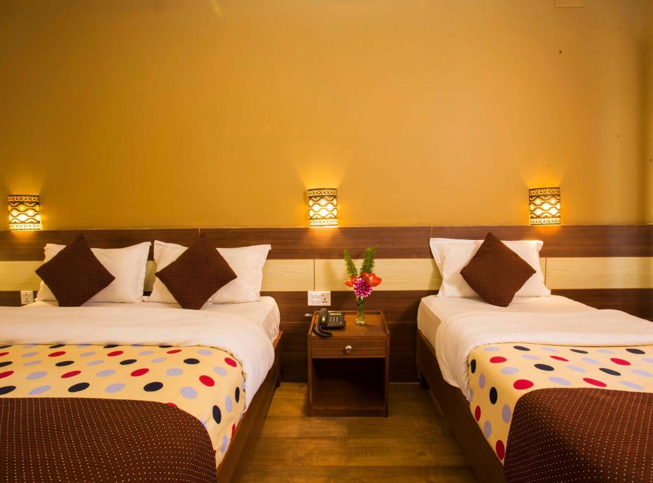 Hotel Trip Покхара Экстерьер фото