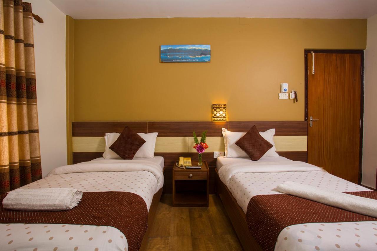 Hotel Trip Покхара Экстерьер фото
